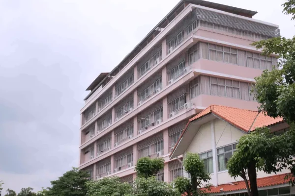 อรรถมิตร exterior