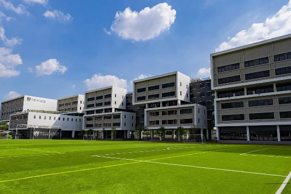 ไบรตัน คอลเลจ กรุงเทพ exterior