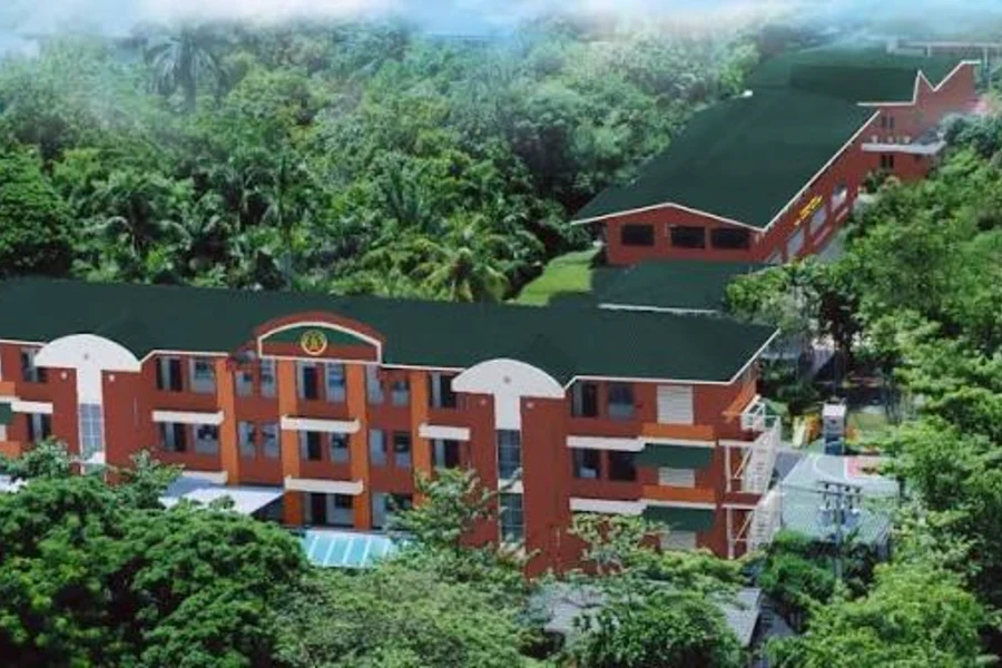 นานาชาติโมเดิร์น กรุงเทพ exterior